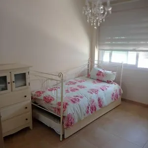 Agradable Adosado Con Piscina Сasa de vacaciones